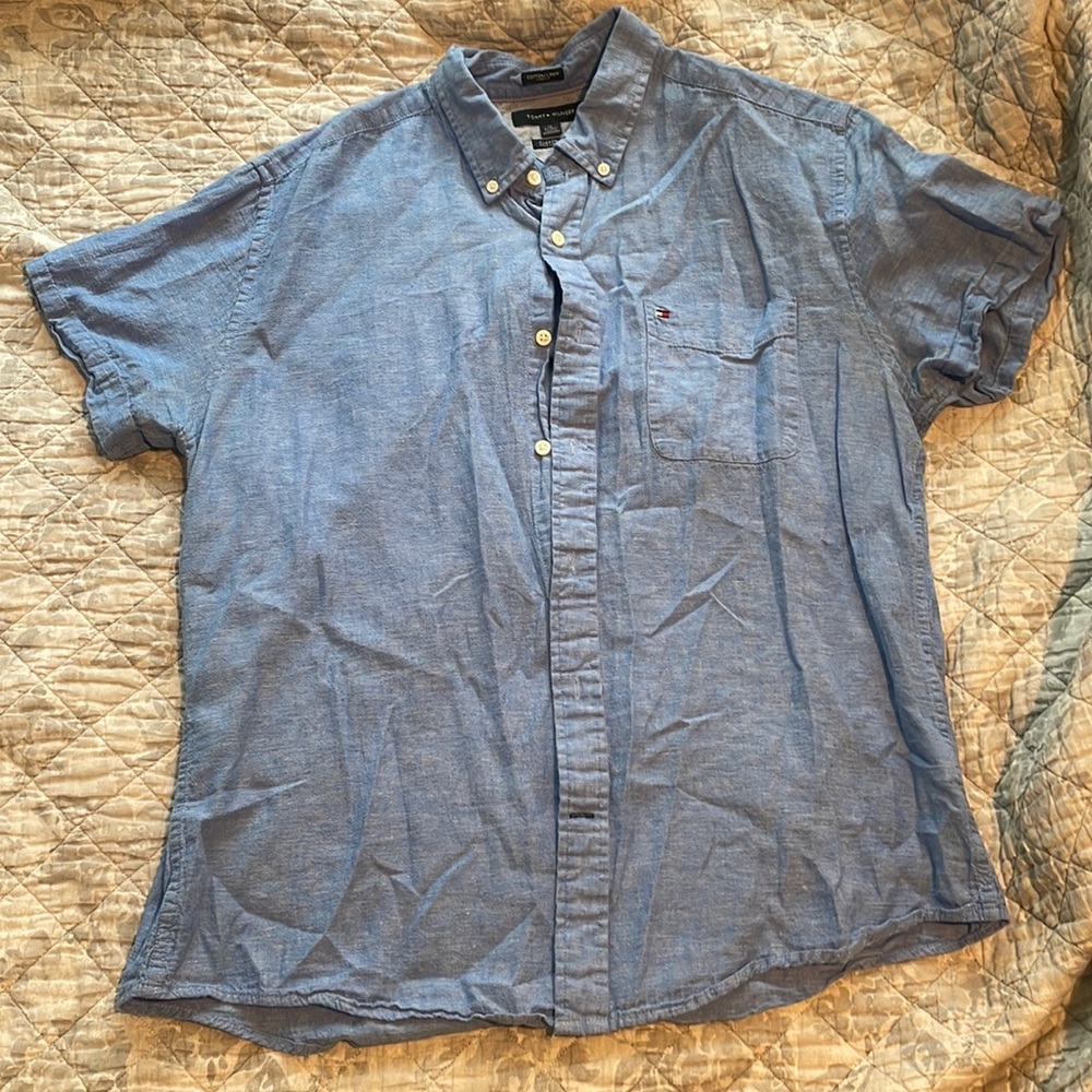Tommy Hilfiger button up